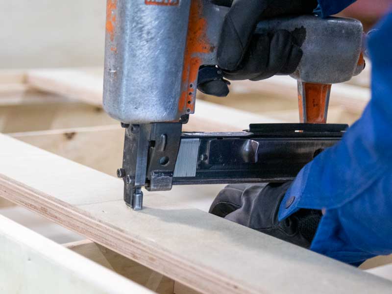 トモザワベッドのボトムは木工メーカー製造