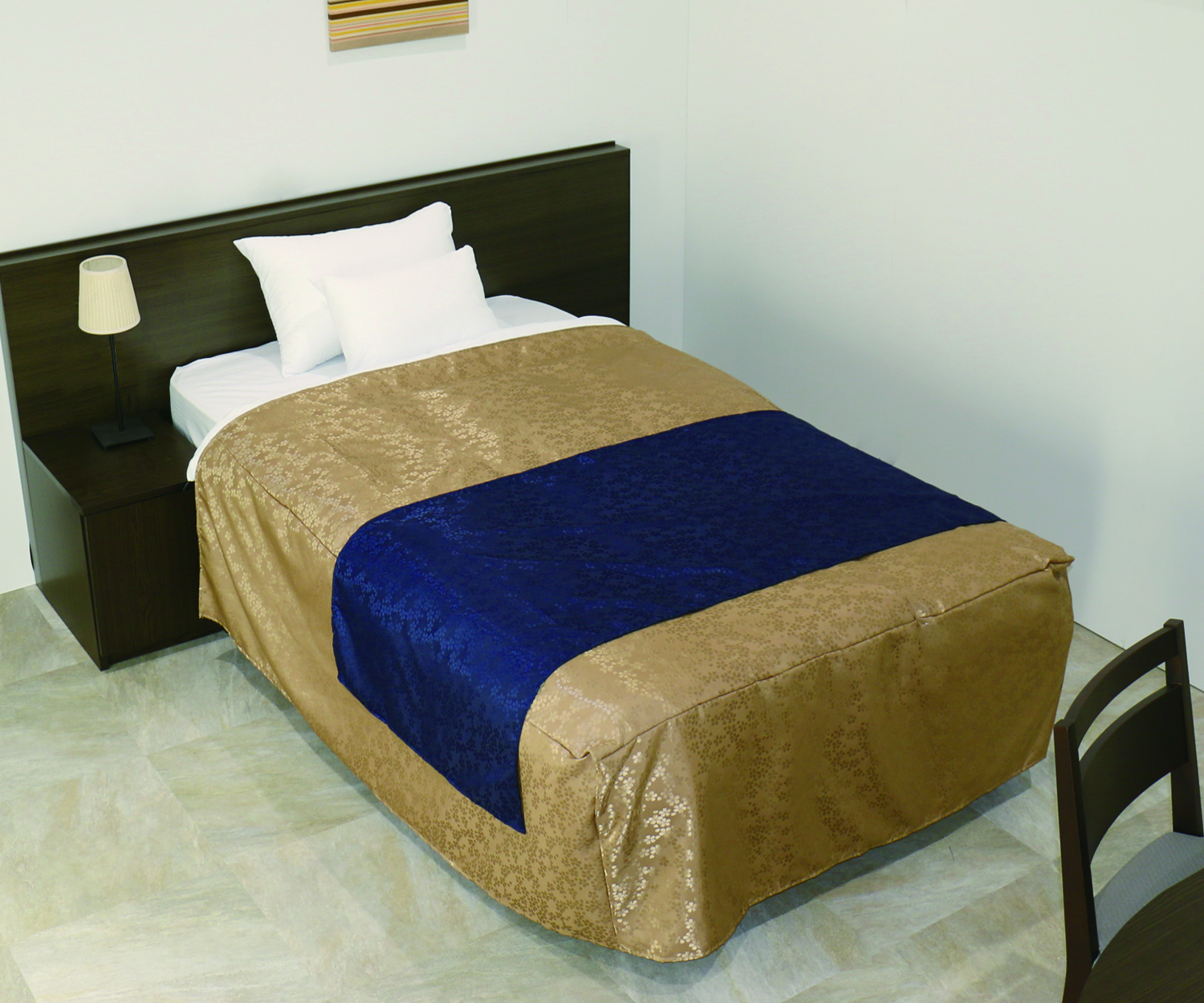 トモザワベッドによる寝装品サンプル1