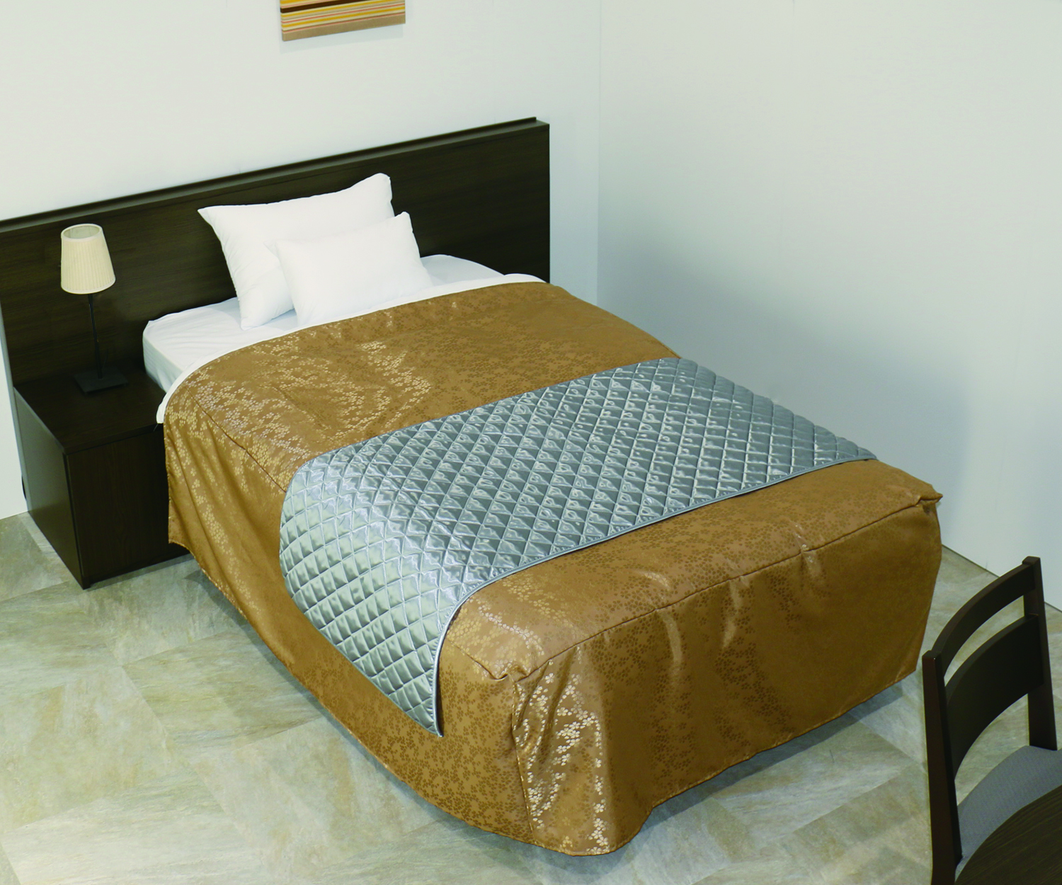 トモザワベッドによる寝装品サンプル5